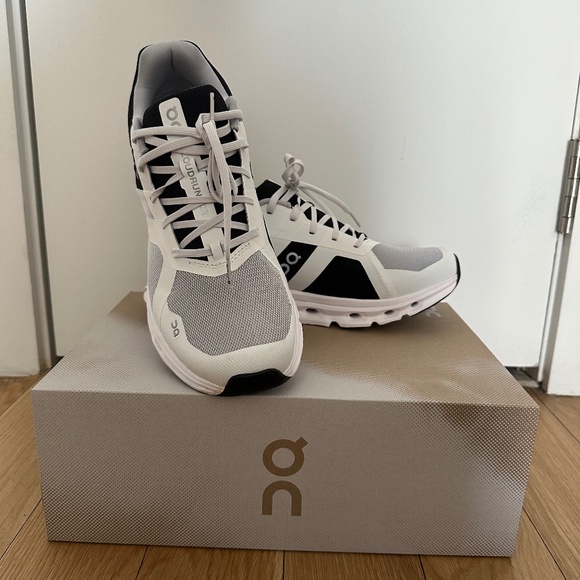 On Running Cloudrunner Men’s Shoes Size 10 - Picture 1 of 4